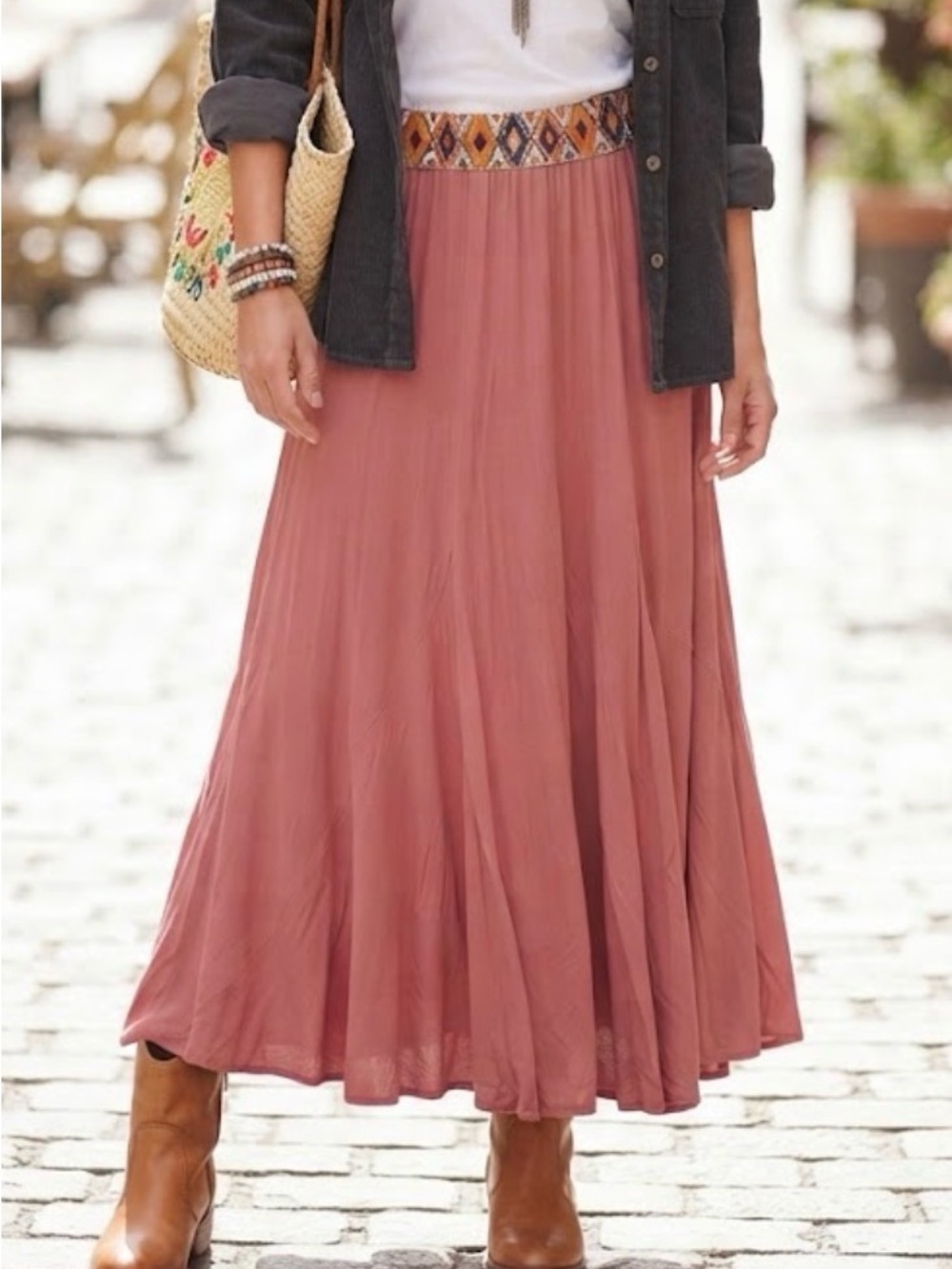 Boho Aztec Elastic Embroidered Waist Maxi Skirt in Dusty Rose Large